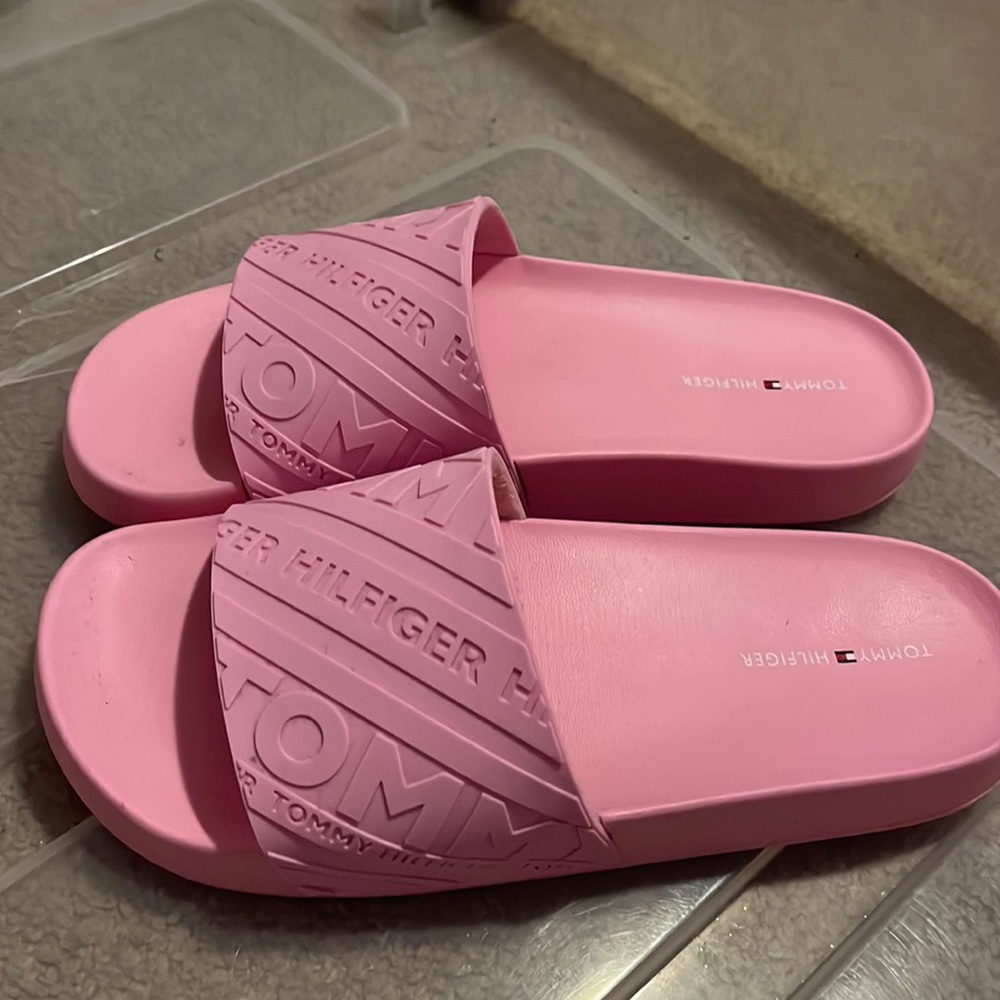 pink tommy slides